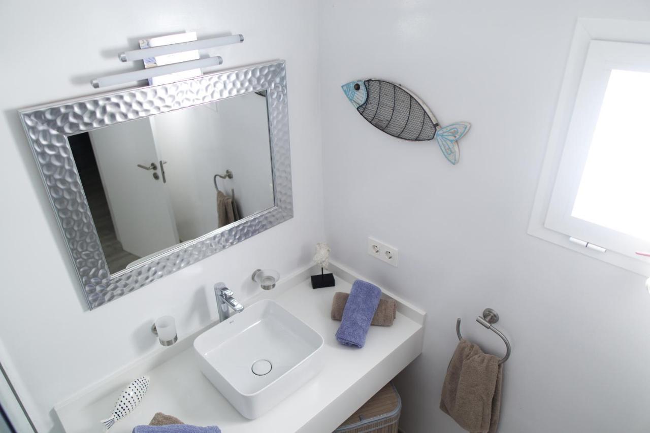 Apartment Cucharas Beach - Pool - Beach 2 Min - Free Ac & Wifi Costa Teguise Exterior foto